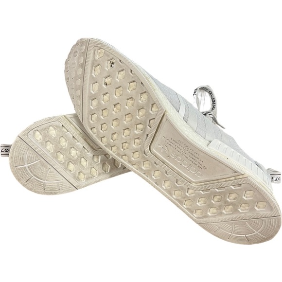 adidas gazelle silver green womens Adidas NMD R1 Japan Triple White